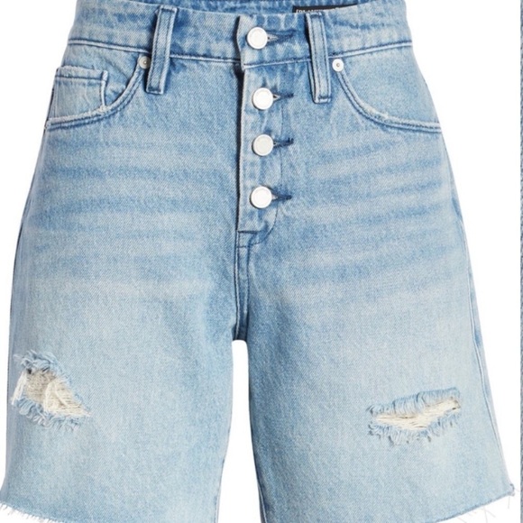 BLANKNYC The Warren Distressed Denim Shorts | Size 31 - Picture 5 of 15